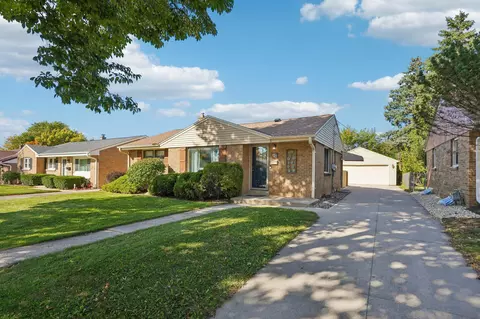 7020 W Bennett, Milwaukee, WI 53219
