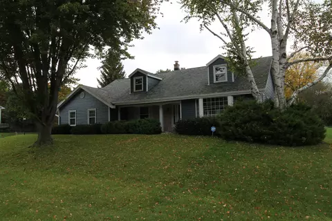 1306 Carlin, Burlington, WI 53105