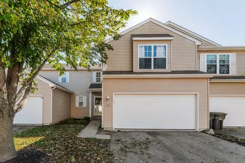 1400 Hunters Rdg #124, Genoa City, WI 53128