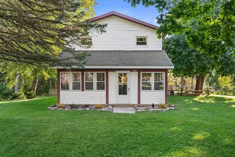 1934 Fremont, East Troy, WI 53120