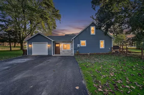 11709 231st, Trevor, WI 53179