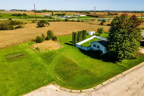 700 E North, Dodgeville, WI 53533