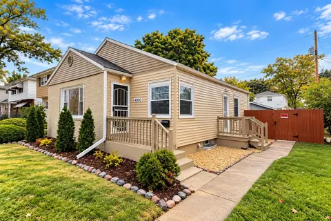 4806 W Hampton, Milwaukee, WI 53218