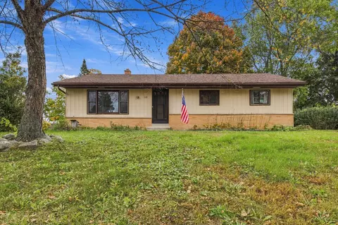 228 S Regis, Saukville, WI 53080