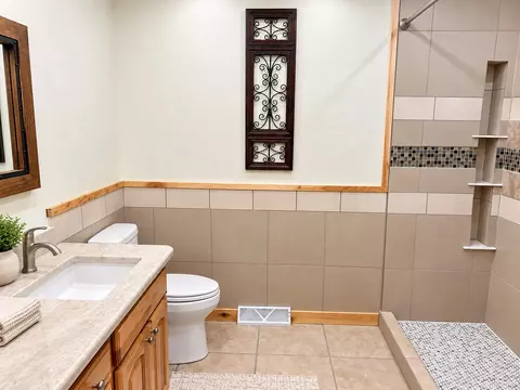 Bath - 1160 E Murray, Hubertus, WI 53033 photo 5 of 6