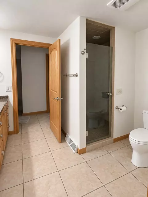 Bath - 1160 E Murray, Hubertus, WI 53033 photo 6 of 6