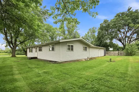 11811 304th, Trevor, WI 53179