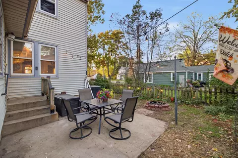 2421 9th, South Milwaukee, WI 53172