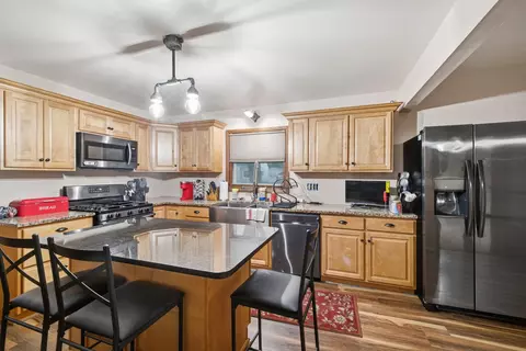 2421 9th, South Milwaukee, WI 53172