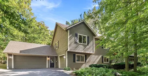 5510 Maple, West Bend, WI 53095