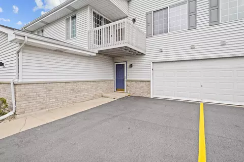 3615 85th #E, Kenosha, WI 53142