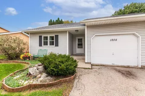 1205 Louisa, Watertown, WI 53098
