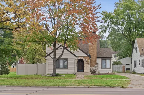 1005 Losey #1007, La Crosse, WI 54601