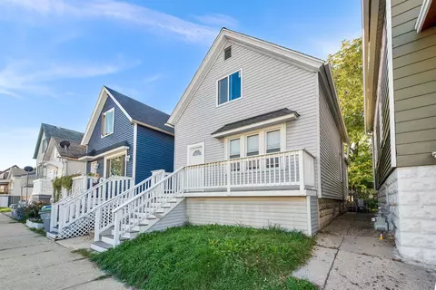 2041 S 15th, Milwaukee, WI 53204