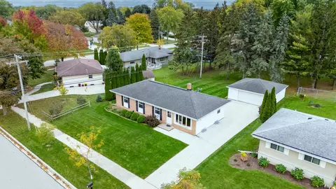 215 W Beutel, Port Washington, WI 53074