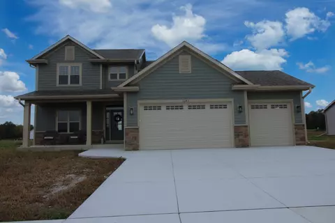 1241 Valley Hl, Union Grove, WI 53182