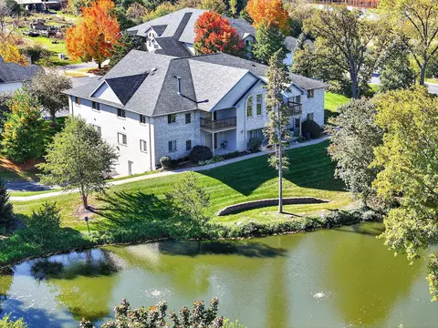 9410 W Loomis #2, Franklin, WI 53132
