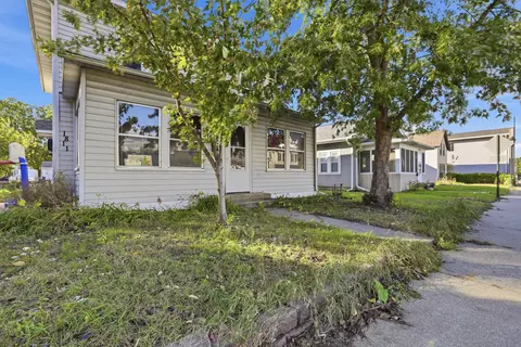 1811 George #1813, La Crosse, WI 54603