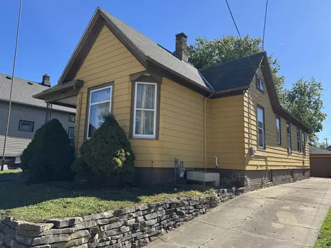 1119 Hagerer, Racine, WI 53402