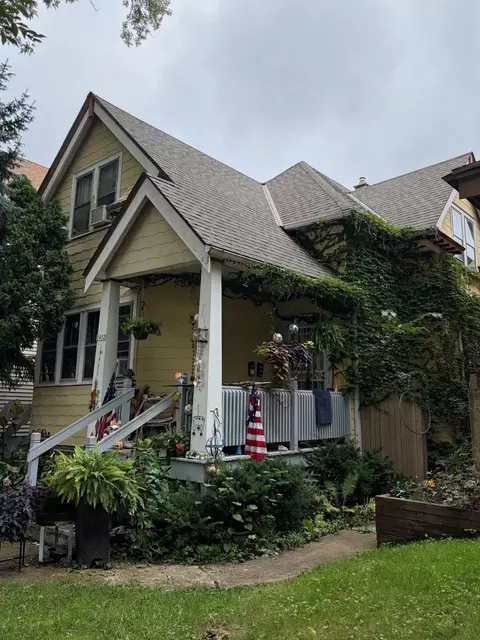 2452 N Humboldt, Milwaukee, WI 53212