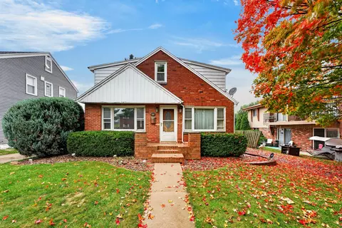 2123 S 102, West Allis, WI 53227