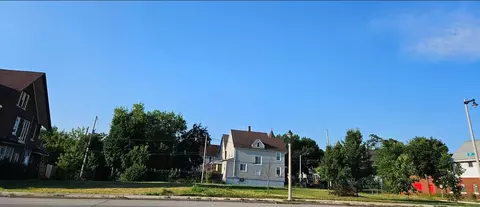 2821 W 2829 W N, Milwaukee, WI 53208