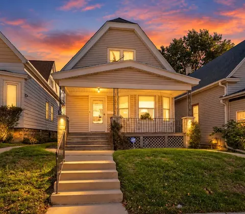 1562 S 31st, Milwaukee, WI 53215