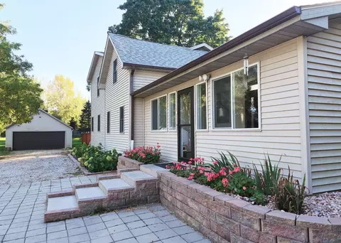 26015 89th, Salem Lakes, WI 53168