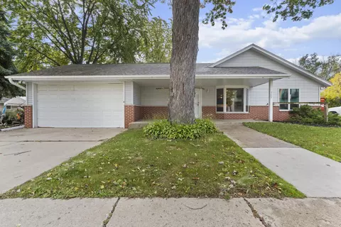 509 E Main, Waterford, WI 53185