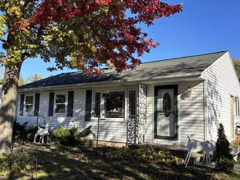 1627 Lilac, Manitowoc, WI 54220