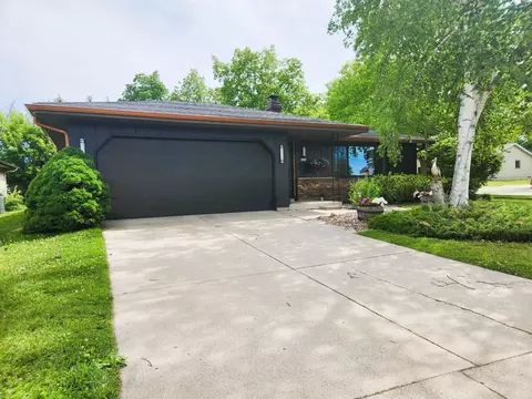 2423 Pershing, Sheboygan, WI 53083