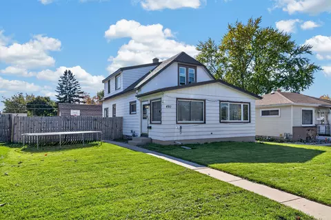 4911 W Howard, Milwaukee, WI 53220