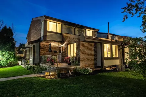 4920 S 19th #D, Milwaukee, WI 53221