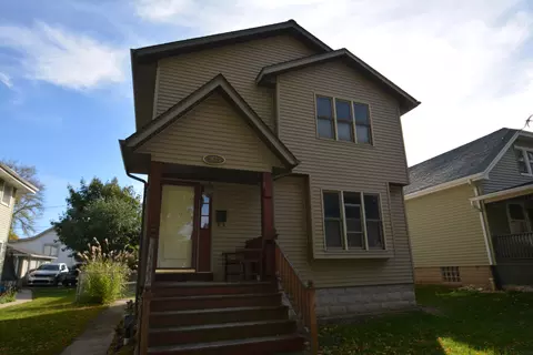 6635 W Mount Vernon, Milwaukee, WI 53213