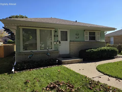 4858 N 88th, Milwaukee, WI 53225