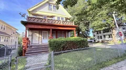 1800 W Nash #1802, Milwaukee, WI 53206