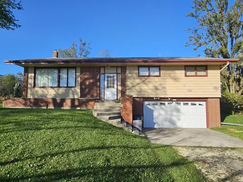 5011 River, West Bend, WI 53095
