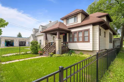 4881 N 27th, Milwaukee, WI 53209