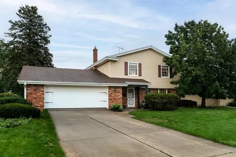 738 6th, Grafton, WI 53024