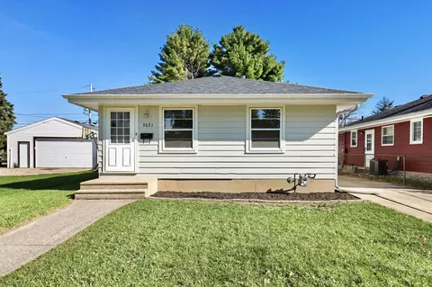 3021 24th, Kenosha, WI 53140