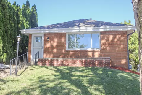 1020 Carrington, South Milwaukee, WI 53172
