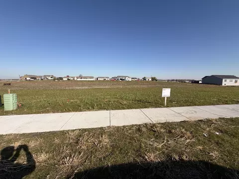 839 Linda, Watertown, WI 53094