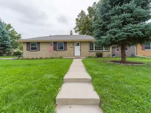 5303 W Wilbur, Greenfield, WI 53220