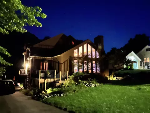 41 Congress, Williams Bay, WI 53191