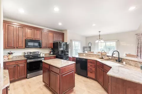Kitchen - 756 Tallgrass, Colgate, WI 53017 photo 2 of 5