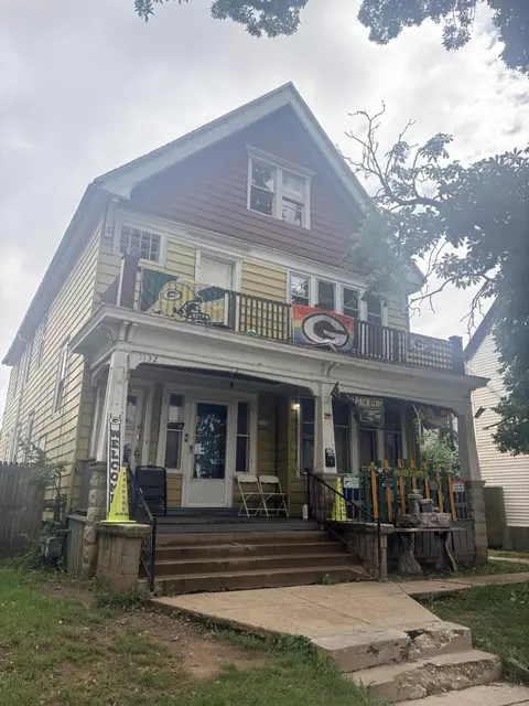 1132 S 21st #1106 S 1ST STREET, Milwaukee, WI 53204