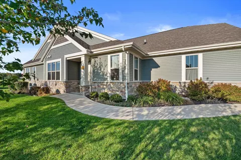 3734 Stillwater, Waukesha, WI 53189