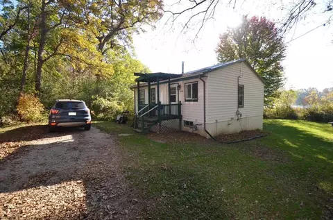 N6728 Lake, Richmond, WI 53190