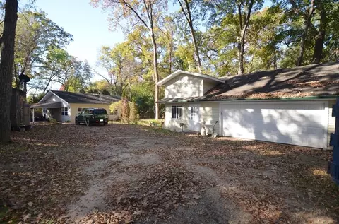 n6768 Lake Drive, Richmond, WI 53190