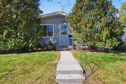 423 S S Spg, Port Washington, WI 53074
